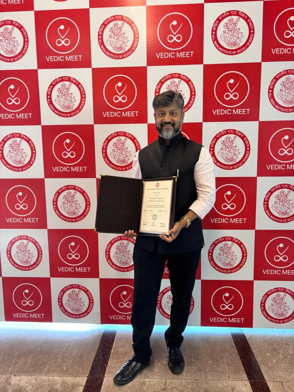Suumit Garg receiving professional recognition